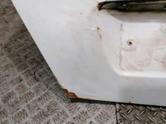 Крышка багажника C 202