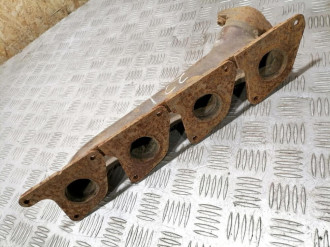 Коллектор выпускной левый S 221