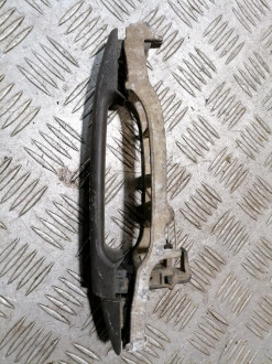 Ручка двери задней левой C 202