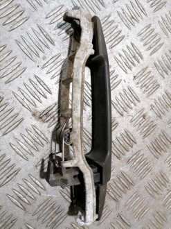 Ручка двери задней левой C 202