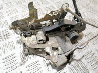 Замок двери передней левой C 202