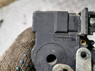 Замок двери передней левой C 202