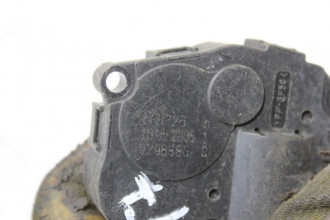 Моторчик заслонки отопителя Ml 164