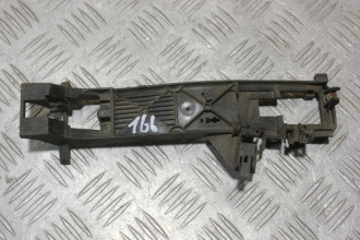 Кронштейн ручки передней правой S 220