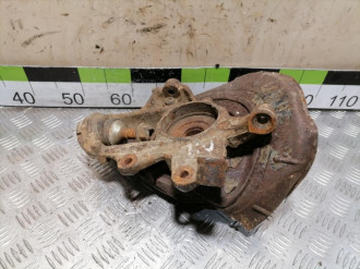 Кулак задний левый Ml 164