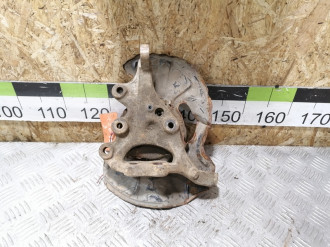 Кулак поворотный передний левый Clk 209