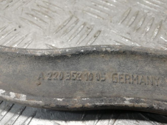 Рычаг задний верхний правый E 211