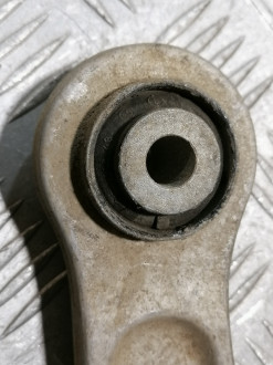 Рычаг задний верхний правый S 220