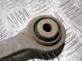 Рычаг задний верхний правый S 221