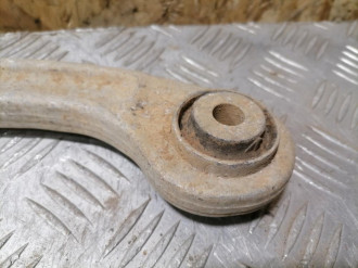 Рычаг задний верхний левый S 221