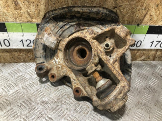 Кулак задний правый Ml 164