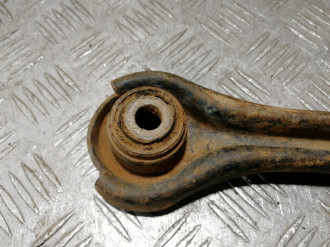 Тяга задняя продольная E 124