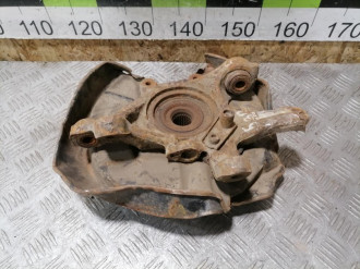 Кулак задний правый C 202