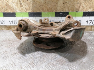 Кулак задний правый C 202