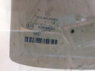 Стекло двери задней правой S 221