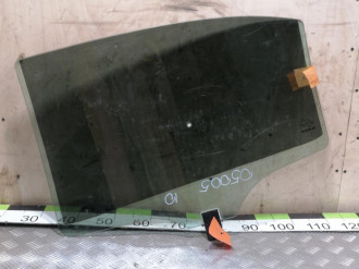 Стекло двери задней правой S 221