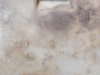 Бачок омывателя лобового стекла E 210