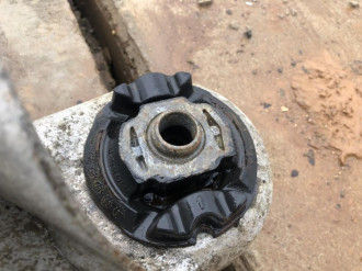 Балка задняя S 221