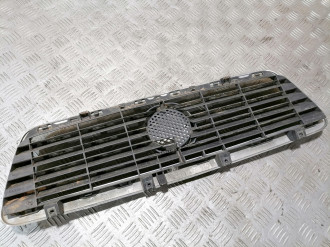 Решетка радиатора Clk 208