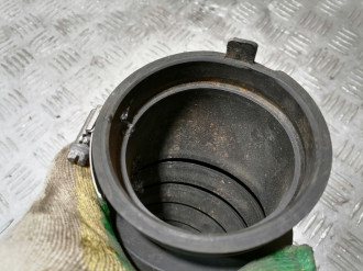 Патрубок воздушного фильтра Clk 208