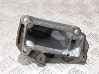 Кронштейн двигателя Clk 208