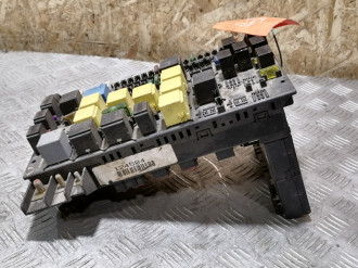 Блок предохранителей салонный Ml 163