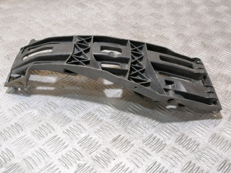 Направляющая бампера S 221