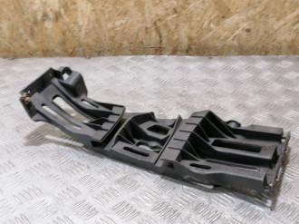 Направляющая бампера S 221