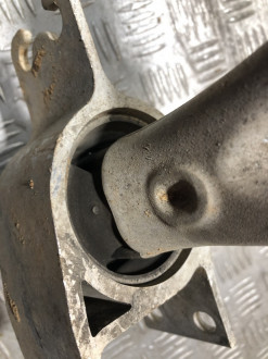 Рычаг передний правый нижний B 246