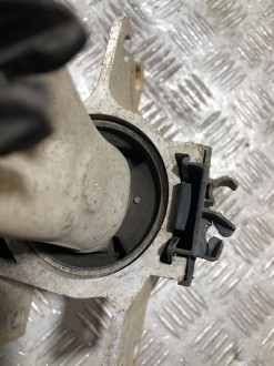 Рычаг передний правый нижний B 246