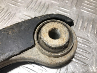 Рычаг задний нижний левый S 221