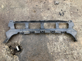 Усилитель бампера переднего S 221