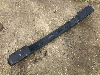 Усилитель бампера заднего S 220