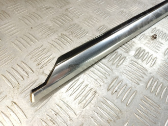 Накладка стекла заднего правого S 221