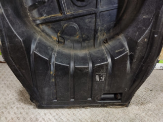 Ниша запасного колеса C 203