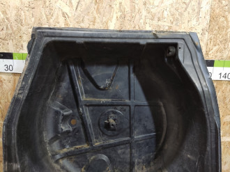 Ниша запасного колеса C 203