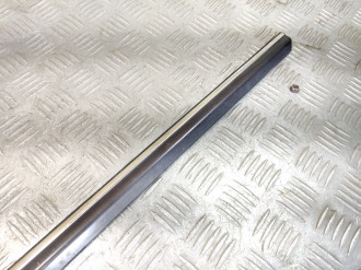 Молдинг стекла двери правой передней Clk 208