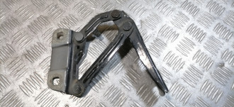 Петля капота правая Ml 164