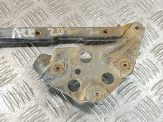 Петля капота левая Clk 208