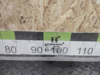 Стекло кузовное глухое заднее правое Sprinter 901-905