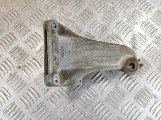 Кронштейн двигателя G 463