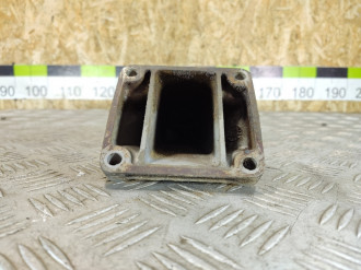 Кронштейн двигателя G 463