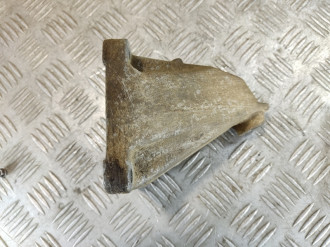 Кронштейн двигателя G 463