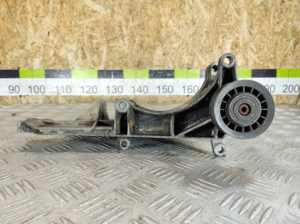 Кронштейн генератора G 463