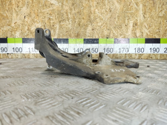 Кронштейн генератора G 463