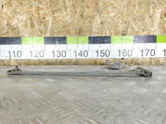 Петля капота левая E 210