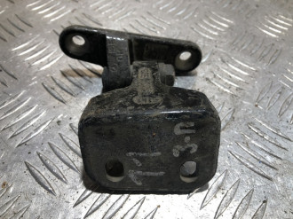 Петля двери задней правой нижняя S 221