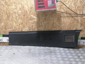 Обшивка стойки правая G 463