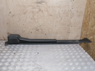 Обшивка стойки левая G 463