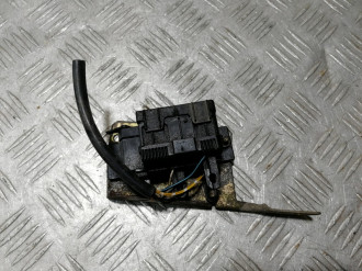 Блок предохранителей салонный G 463